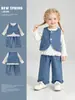 2026 Nuevo Estilo de Otoño Conjunto Elegante para Bebés Niñas Top con Cuello de Encaje Chaleco de Mezclilla Pantalones de Pierna Ancha Conjunto de Tres Piezas