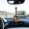 Acrílico creativo moda guitarra colgante para coche cruz fronteriza nuevo coche plano decoración espejo retrovisor colgante para mochila