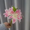 Flores Simuladas 8 Cabezas de Lirios Flores Artificiales de Rama Alta de Alta Calidad Adornos para Decoración de Interiores del Hogar Bodas Arreglo Floral