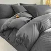Conjunto de Roupa de Cama Jacquard de Luxo Leve em Gaze de Três Camadas 100% Algodão Quatro Peças, Capa de Edredom de Algodão Puro de Alta Qualidade, Lençol Confortável para Dormir, Roupa de Cama de Alta Qualidade