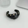Pulseraancha de Resina con Remaches de Nuevo Estilo Retro Degradado Transfronteriza Brazalete Irregular Estilo Niche de Lujo Ligero Accesorio de Mano
