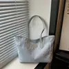 Estrella de Viaje de Comercio Exterior Versión Coreana 2026 Nueva Moda Bolso Tote Hombro con Colgante de Gran Capacidad para Oficinistas