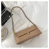 Bolsa Pequena de Axila Francesa de Luxo Leve Transfronteiriça Nova Moda Feminina Nicho Bolsa Baguete de Mão Bolsa de Ombro Único de Alta Qualidade Tendência