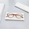 Gafas Ovaladas Pequeñas Retro Literarias con Estampado de Leopardo Marrón para Mujer con Maquillaje Sencillo, Lentes Planos Anti Luz Azul, Monturas de Aspecto Adelgazante, Modernas