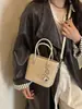 Bolsa de ombro altamente estilosa e espaçosa, portátil e versátil para sair, bolsa de axila feminina 2026, bolsa tote simples e elegante para o dia a dia