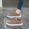 Tênis Feminino de Comércio Exterior 2026 Primavera e Outono Novos Planos Versáteis Sapatos Esportivos para Estudantes Femininas Tênis Casuais para Corrida