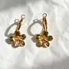 Diseño Creativo Transfronterizo Pendientes de Flor con Textura Dorada Nueva Moda Dulces Pendientes de Botón de Flor de Cinco Pétalos Tridimensionales