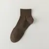 Meias Soquete Lisas para Homens, Meias de Algodão Respiráveis e Absorventes de Suor com Malha, Meias Soquete Esportivas Anti-Odor para Primavera e Verão, Casual de Negócios, Atacado de Zhuji