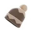 Nueva colección otoño/invierno 2026: Gorro de punto de cachemira de estilo coreano, moderno y versátil, para mujer, con pompón de bloques de color, cómodo y cálido para el clima frío