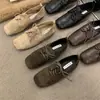 Sapatos de Couro Pretos Estilo Britânico Retrô com Cadarço Plano para Mulheres, Mocassins da Moda Primavera e Outono 2026 com Bico Quadrado