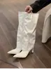 Botas largas retro únicas con pierna plisada para mujer, nueva colección primavera/otoño 2026, botas altas de tacón alto con punta para montar