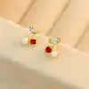 Aretes Coreanos de Perla Cereza para Mujer Pequeños Frescos Dulces Estilo Ins Joyería para Orejas de Mujer Nicho Accesorios Pequeños Exquisitos Venta al por Mayor