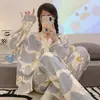 Pijama Nuevo Estilo Otoño e Invierno 2024 para Mujer Manga Larga Estilo Delgado Estilo Celebridad de Internet INS Venta Caliente Conjunto de Cárdigan Casual para el Hogar