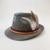 Sombrero Gris Oktoberfest Alemán Cuerda Tricolor Azul y Blanco Sombrero de Fieltro Sombrero de Pluma Azul Fabricante Mayorista