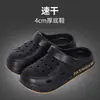 Sandalias perforadas de suela blanda EVA para mujer, calzado de verano para exteriores, antideslizantes, de punta cerrada, chanclas para hombre de nuevo estilo, gruesas, de moda para la playa