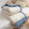 Ins estilo coreano Algodón Clase A gasa de doble capa punto terciopelo manta de puntos para niños siesta de jardín de infantes manta de primavera y otoño manta individual