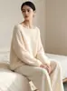 Novo suéter macio e aconchegante feminino europeu e americano, estilo solto e casual, adequado para o trajeto diário, gola redonda, blusa de tricô de manga longa