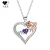 Collar Popular de Dos Tonos con Flor de Rosa para Mamá, Colgante de Lujo Ligero de Nicho para Mujeres, Sensación de Alta Gama con Diamantes, Regalo del Día de la Madre