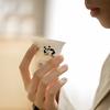Moji Tudo bonito pintado à mão Panda Tea Cup Jade Mud White Porcelana Household Tea Tasting Cup Kung Fu Tea Set Single Cup