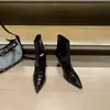 Botines rojos SYLSH de punta fina y charol, estilo europeo y americano para mujer, 2025 primavera y otoño, ajustados, de tacón de aguja alto