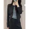 2026 Estilo Preguiçoso Blusa de Tricô Falsa Dupla Cor Blocada para Mulheres Primavera e Outono Solta Emagrecimento Versátil Redutora de Idade Moda Blusa Gola Redonda