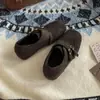 Mocasines de nicho para mujer en otoño e invierno, Zapatillas de punta cuadrada retro con plataforma interior y doble hebilla, Zapatos pequeños de cuero modernos sin cordones