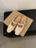 Mules de Punta Cerrada para Mujer Chuyuji para Uso al Aire Libre en Verano, Planos Plateados Estilo Coreano, Zapatos Planos de Hada Francesa para la Noche