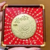 Bege Água Mesmo Estilo 999 Ouro Puro Grande Ornamento de Bolo Decoração Princesa Por Favor, Prospere, Esteja Segura, Feliz e Rica Presente de Inauguração