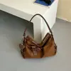 Bolsa de Ombro Única de Camurça Grande Capacidade Feminina Outono 2026 Nova Bolsa Transversal para o Trabalho Bolsa Tote Casual Super Quente com Temperamento