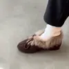Sapatos Femininos Slip-On Quentes com Solado Grosso e Forro de Fleece 2026 Outono e Inverno Novos Retro Versátil Laço Slip-On Sapatos Preguiçosos de Pelo