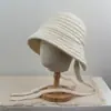 Moda Estilo Coreano Gorro de Pescador Tejido para Mujer Otoño Invierno Nuevo Cálido Protección para los Oídos Gorro de Lana Protección contra el Frío Gorro Tipo Cubo Versátil Adelgazante de Rostro