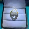 Decoraciones Populares para Uñas con Forma de Corazón de Diamante 3D Incrustadas con Diamantes de Huajie Accesorios para Uñas al por Mayor Anillos