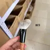 Pelo de Zorro Nival Pies Pequeños Contorneado Ondulado Pincel Sombra Lateral Cara Contorno Modificación Facial Biselado Pelo Animal Pincel de Contorneado