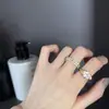Anel de cor francesa Cristal fio roxo rosa branco zircônio uso diário empilhado exagerado grande aberto para o trabalho feminino