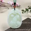 Jade Hetian Natural jade blanco colgante de la fortuna hombres y mujeres Zodiaco signo del zodiaco perro colgante de jade auspicioso colgante de jade venta al por mayor