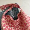 Bolso de lona de leopardo para mujer, novedad de 2024, estilo universitario de Corea del Sur, bolso de mano informal de gran capacidad, bolso de hombro portátil.