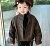 Ropa de Otoño Estilo Dulce y Fresco para Niñas Chaqueta de Motocicleta que Roba Miradas Nuevo Estilo 2026 Chaqueta de Cuero Estilo Coreano para Bebé Top