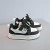 Zapatos Casuales Versátiles de Moda para Niñas 2026 Primavera/Verano Nuevos Tenis de Suela Suave para Niños Mayores Estilo Coreano Calzado Deportivo