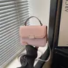 Bolso de hombro retro repujado, nuevo modelo 2026, bolso de mano elegante con gran capacidad, adecuado para uso casual y para ir al trabajo, estilo bandolera o de mano, para mujer
