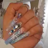 Uñas Portátiles de Navidad Copo de Nieve Amor Brillo Manicura Uñas Postizas Cortas Almendra Mariposa Uñas Largas Europeas y Americanas Venta al por Mayor