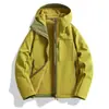 Jaqueta soft shell estilo montanha para homens, impermeável e quente, jaqueta soft shell para caminhada para mulheres, jaqueta com capuz, casaco soft shell de camada única, corta-vento