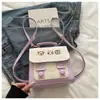 La bolsa para mujer es linda y simple, una mochila versátil para el día a día, un bolso de mano de nicho, un bolso de uniforme moderno y de moda, una bolsa de mensajero casual