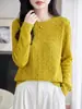 Novo Top Básico de Tricô Vazado com Gola Redonda para Mulheres Outono Inicial Textura de Tricô Fino Respirável Elástico Versátil Pode Ser Usado Sozinho ou em Camadas Top