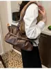 Bolso de axila para mujer estilo francés de nicho para el día a día, nuevo bolso de hombro simple de moda 2026, bolso tote de alta gama exquisito