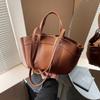 Diseño Nicho Transfronterizo Bolso Tote Vintage para Mujer 2024 Otoño e Invierno Nuevo Bolso de Hombro Simple Combinable Bolso de Axila bolso para ir al trabajo