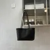 Shuai Mi Home Bolsa Tejida de Gran Capacidad para el Trabajo Nuevo Verano 2026 Bolso Tote de Moda de Alto Valor