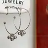 Pendientes de Aro con Borla de Bola de Metal Únicos de Alta Gama para Mujer, Pendientes Versátiles Simples y de Moda con una Personalidad Única Pinza para Oreja de Bobina de Mosquitos