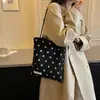 Bolso Cubo de Lunares Estilo Coreano para Mujer 2026 Nuevo Otoño Retro Bolso de Hombro Grande de Gran Capacidad Bolso Versátil para Viajar