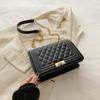 Bolso Bandolera de Cadena de Moda Estilo Coreano para Mujer 2026 Nuevo Verano Simple Versátil Casual para Hombro o Axila