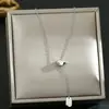 Europa y Estados Unidos transfronterizo súper ventas collar de cuerpo completo de acero de titanio para mujer sensación de alta calidad temperamento chapado 18K cadena de clavícula joyería no se decolora